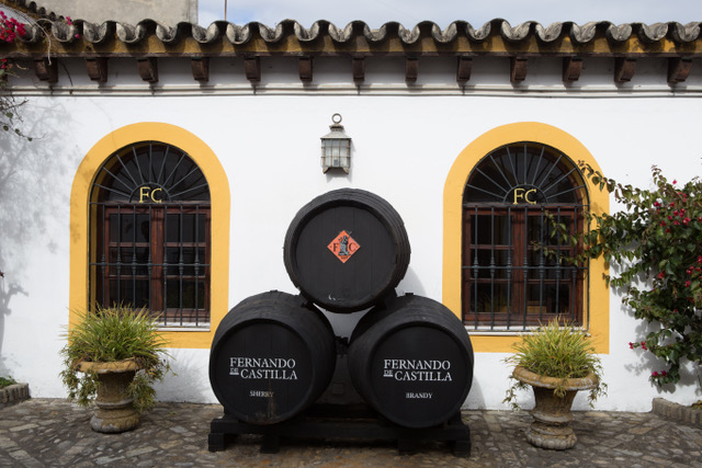 Courtyard. Photo © Bodega Fernando de Castilla